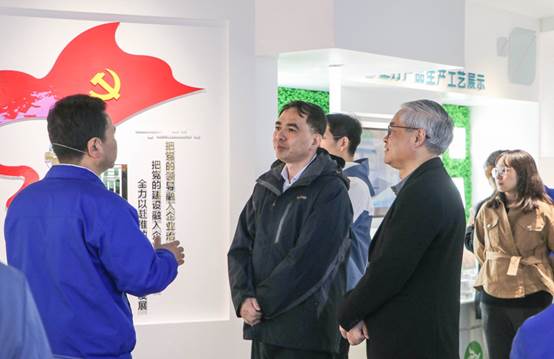 国家发展改革委创新驱动发展中心调研组一行到必一运动调研