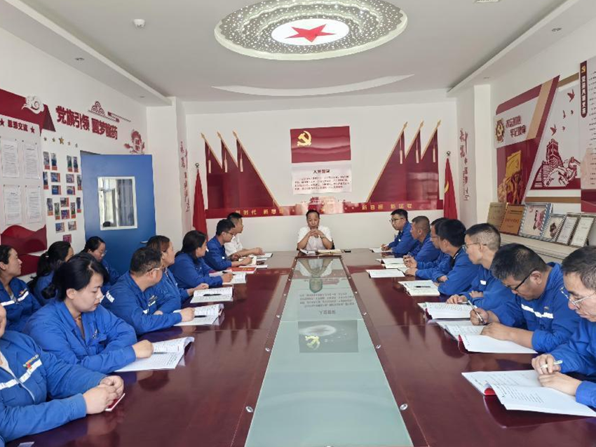 做铁的纪律“排头兵”——必一运动党委书记、董事长宋敏平讲授党纪教育专题党课