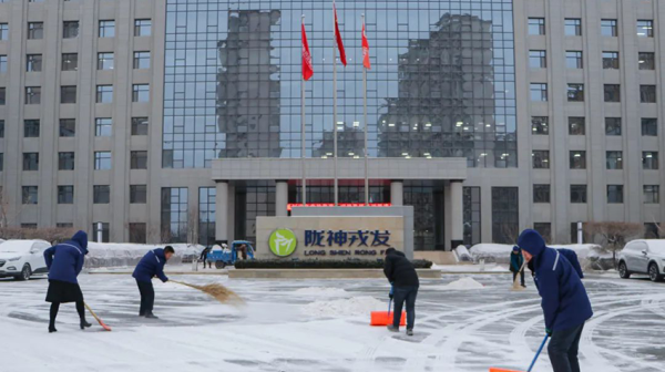 大雪悄然至 最暖扫雪时